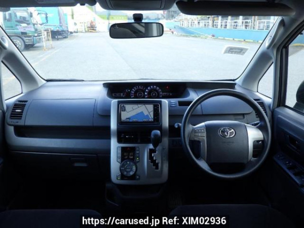 Used 2009 AT toyota noah ZRR70G Image[19]