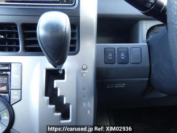 Used 2009 AT toyota noah ZRR70G Image[26]