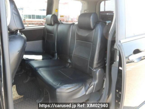 Used 2007 AT toyota voxy ZRR70W Image[13]