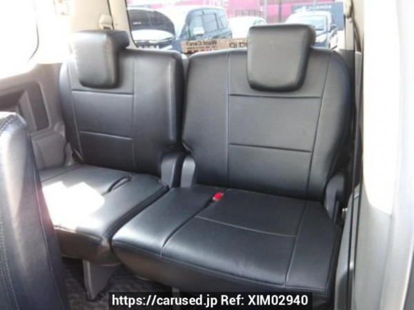 Used 2007 AT toyota voxy ZRR70W Image[15]