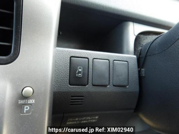 Used 2007 AT toyota voxy ZRR70W Image[20]