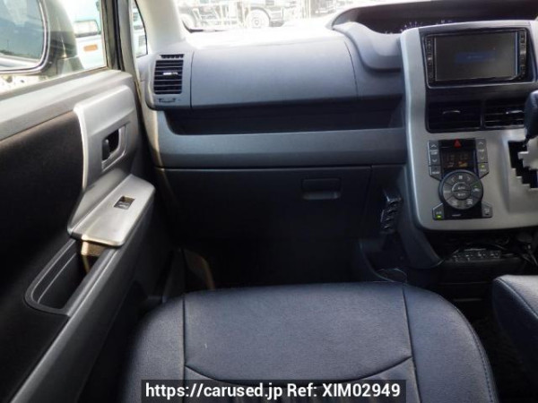 Used 2007 AT toyota noah ZRR70W Image[21]