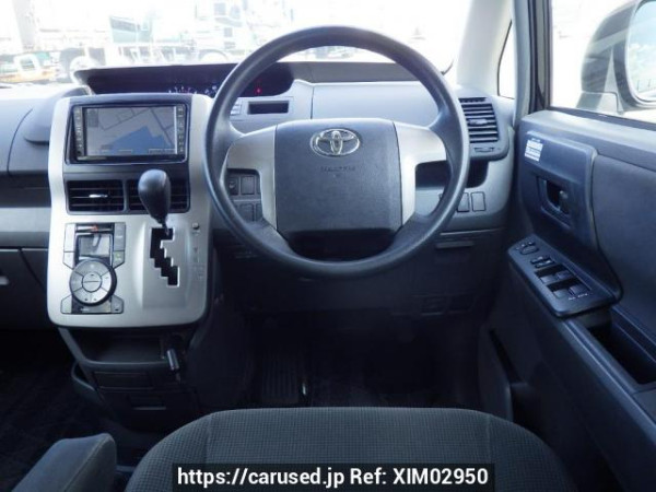 Used 2008 AT toyota noah ZRR70G Image[21]