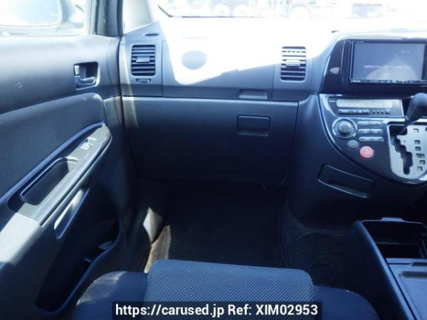 Used 2004 AT toyota wish ZNE10G Image[19]