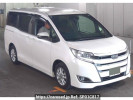 Toyota Noah ZRR80G
