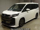 Toyota Noah ZWR90W