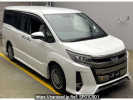 Toyota Noah ZWR80W