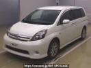 Toyota Isis ZGM11W