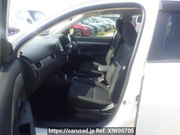 Used 2016 AT mitsubishi outlander GF8W Image[12]