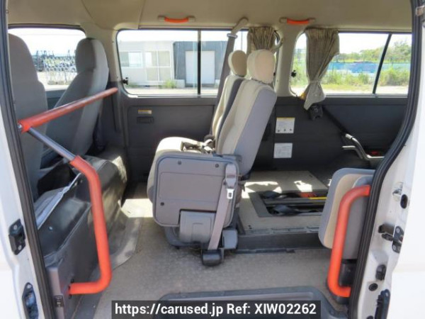 Used 2004 AT nissan caravan-bus DWMGE25 Image[17]