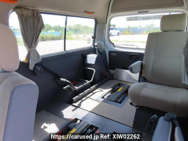 Used 2004 AT nissan caravan-bus DWMGE25 Image[19]