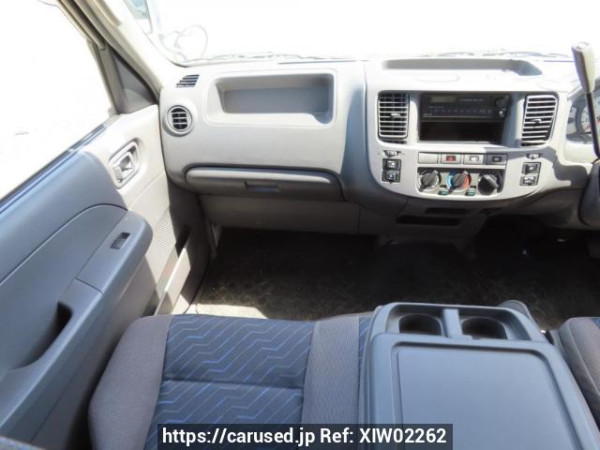 Used 2004 AT nissan caravan-bus DWMGE25 Image[22]