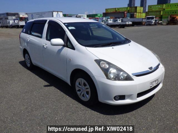 Used 2005 AT toyota wish ZNE10G Image[0]