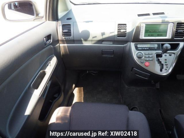Used 2005 AT toyota wish ZNE10G Image[19]
