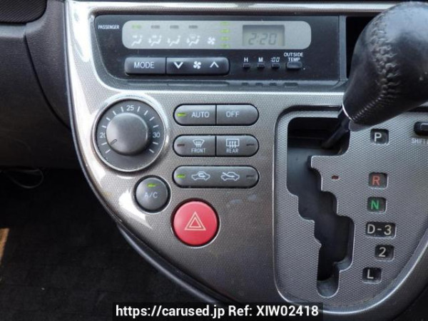 Used 2005 AT toyota wish ZNE10G Image[23]