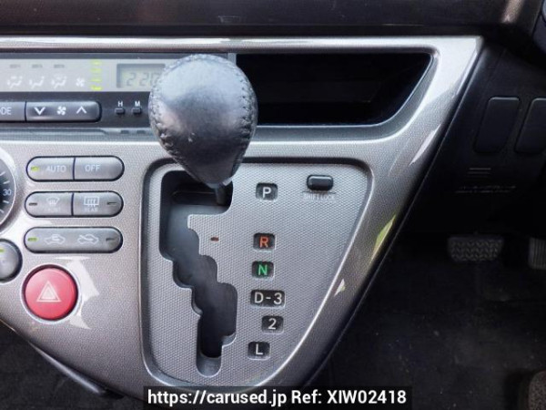 Used 2005 AT toyota wish ZNE10G Image[24]