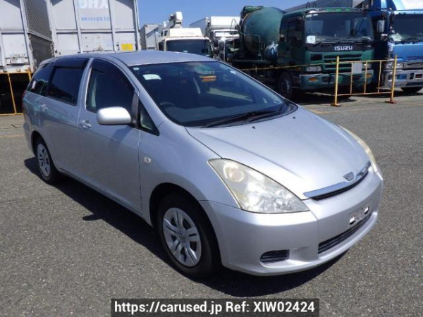 Used 2005 AT toyota wish ZNE10G Image[0]