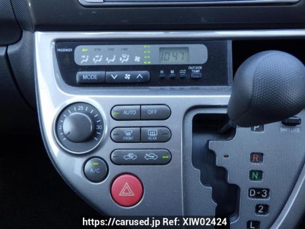 Used 2005 AT toyota wish ZNE10G Image[24]