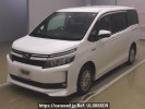 Toyota Voxy ZWR80G
