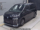 Toyota Voxy ZWR90W