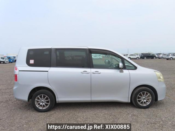 Used 2007 AT toyota noah ZRR75G Image[7]