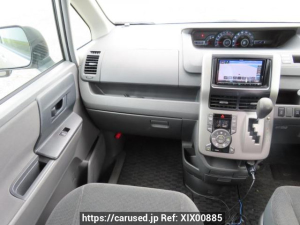 Used 2007 AT toyota noah ZRR75G Image[22]