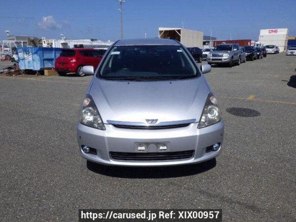 Used 2004 AT toyota wish ZNE10G Image[1]