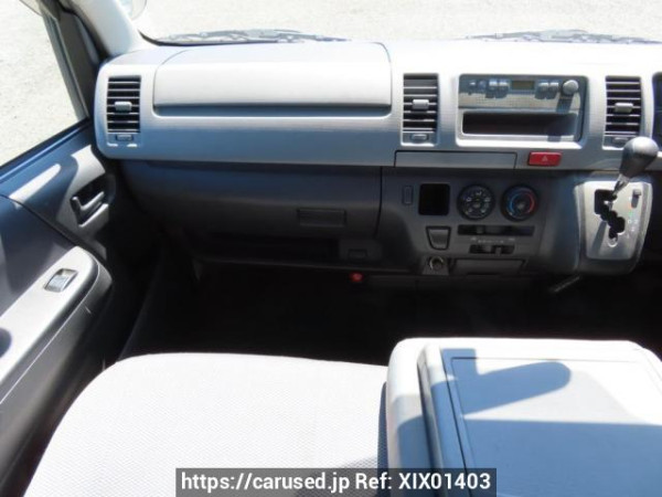 Used 2006 AT toyota regiusace-van KDH200V Image[21]