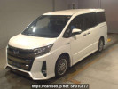 Toyota Noah ZWR80W