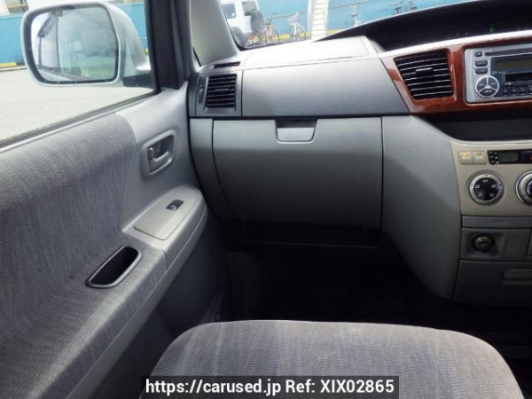Used 2001 AT toyota noah AZR60G Image[20]