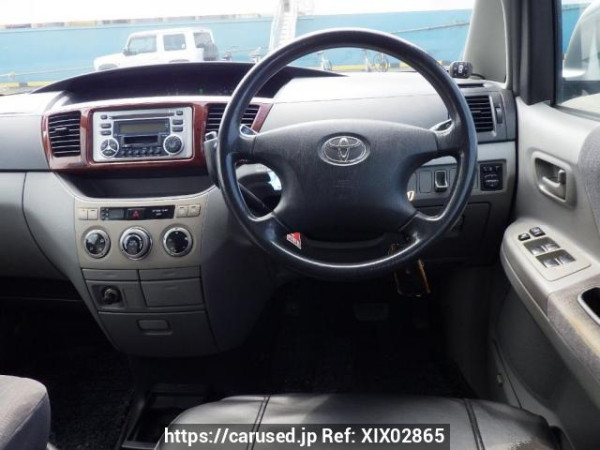 Used 2001 AT toyota noah AZR60G Image[21]