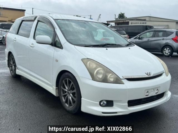 Used 2004 AT toyota wish ZNE14G Image[0]