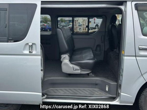 Used 2005 AT toyota regiusace-van KDH205V Image[13]
