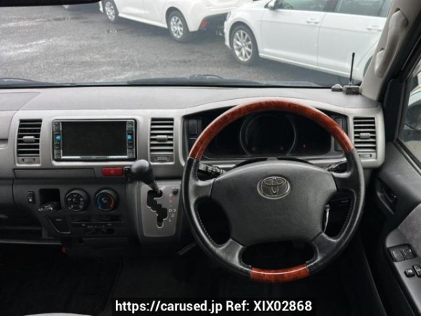 Used 2005 AT toyota regiusace-van KDH205V Image[18]