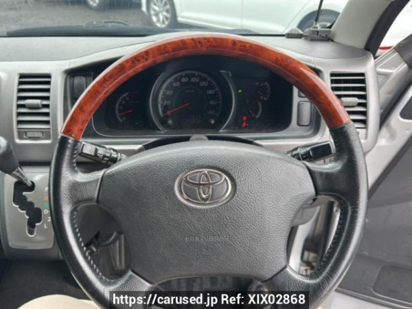 Used 2005 AT toyota regiusace-van KDH205V Image[19]