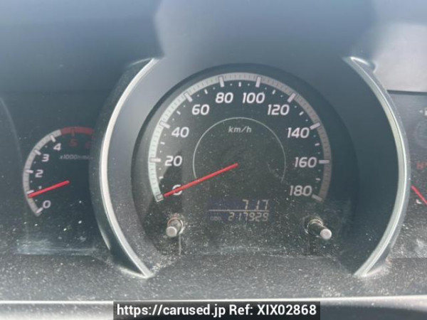 Used 2005 AT toyota regiusace-van KDH205V Image[24]