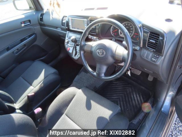 Used 2005 AT toyota wish ZNE10G Image[12]
