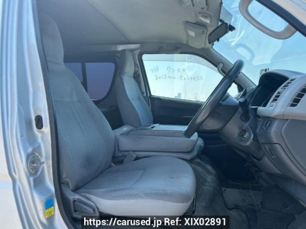 Used 2004 AT toyota regiusace-van KDH205V Image[12]