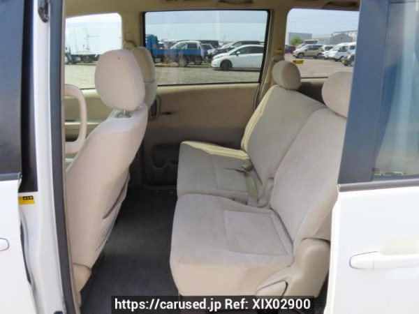 Used 2004 AT toyota noah AZR60G Image[16]