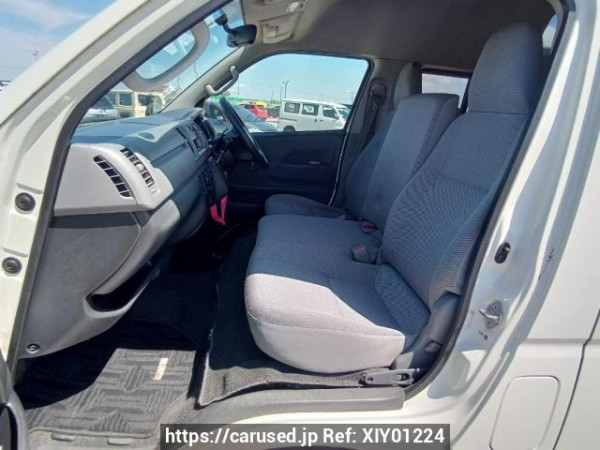 Used 2005 AT toyota hiace-van KDH205K Image[17]