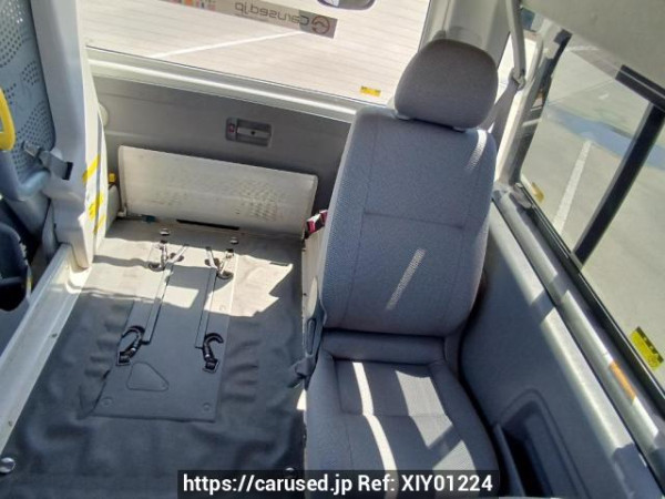 Used 2005 AT toyota hiace-van KDH205K Image[20]