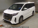 Toyota Noah ZWR80W