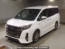 Toyota Noah ZWR80W