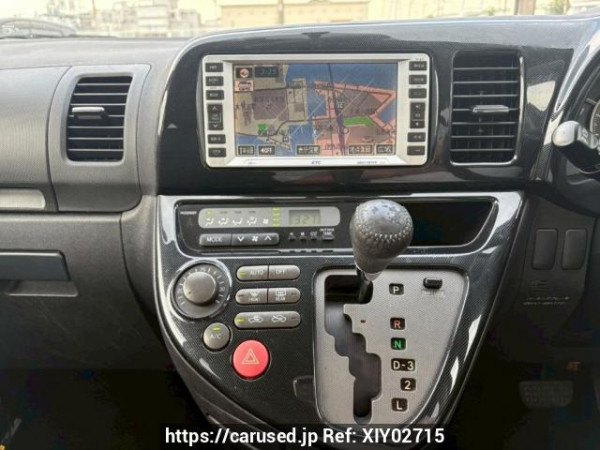 Used 2004 AT toyota wish ZNE10G Image[24]