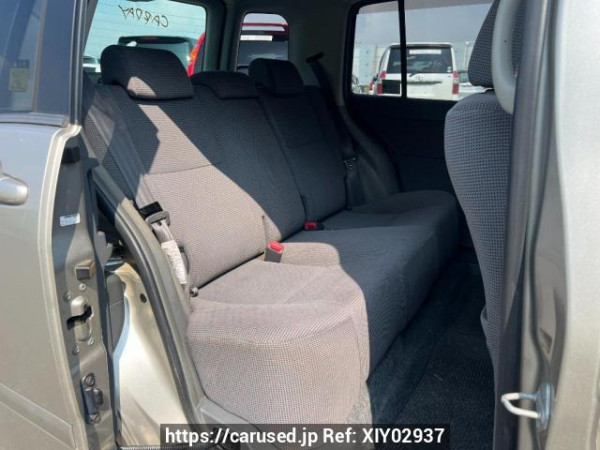 Used 2004 AT toyota raum NCZ20 Image[14]