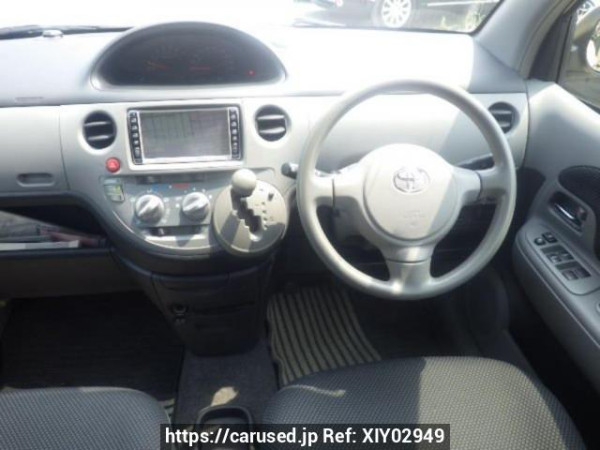 Used 2005 AT toyota sienta NCP81G Image[18]