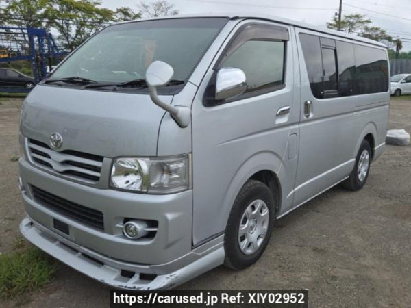 Used 2005 AT toyota regiusace-van KDH205V Image[2]