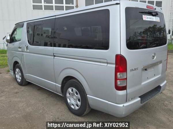 Used 2005 AT toyota regiusace-van KDH205V Image[3]