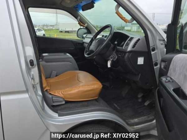 Used 2005 AT toyota regiusace-van KDH205V Image[11]