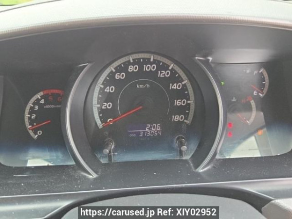 Used 2005 AT toyota regiusace-van KDH205V Image[20]